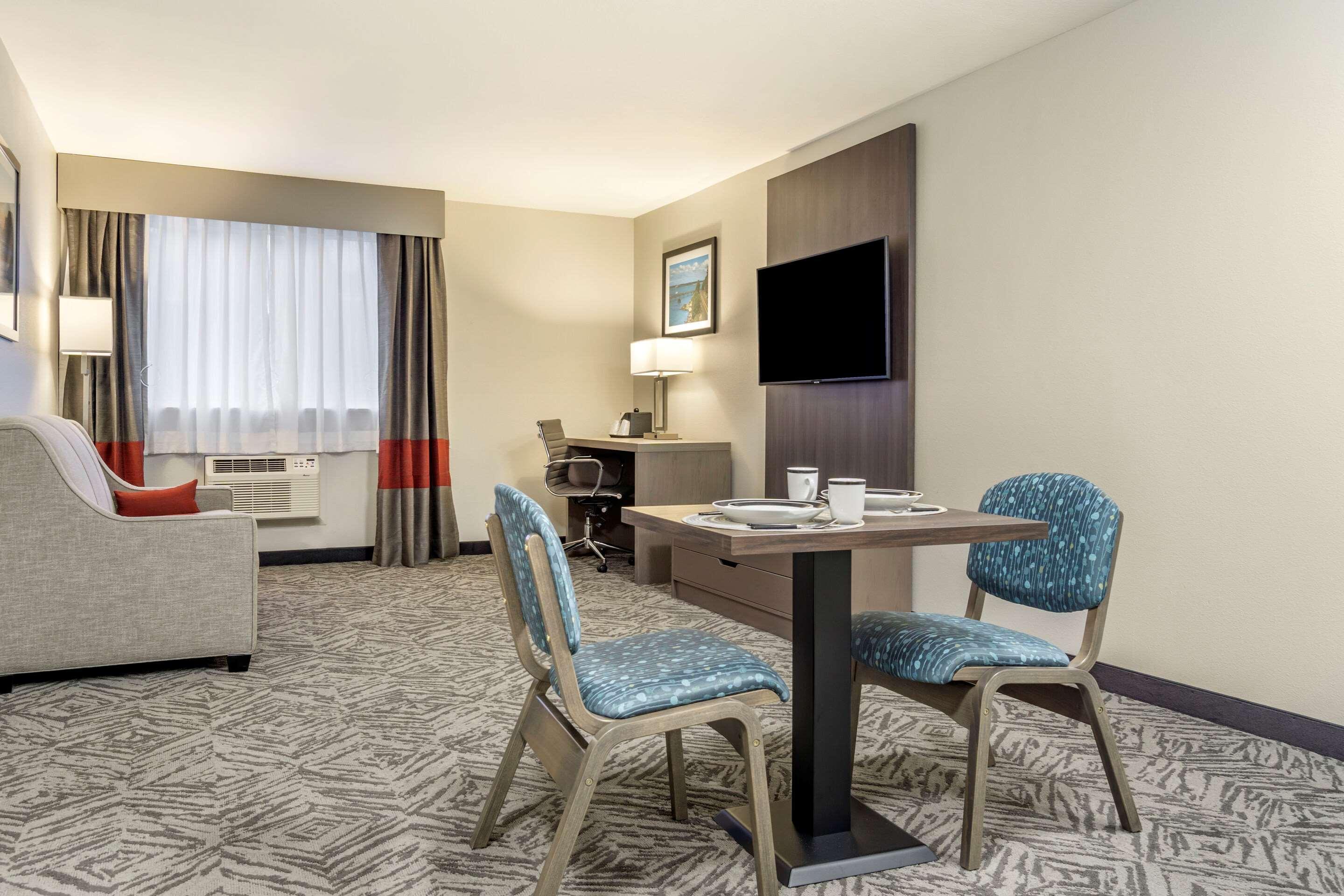 Comfort Inn & Suites Pacific - Auburn Экстерьер фото