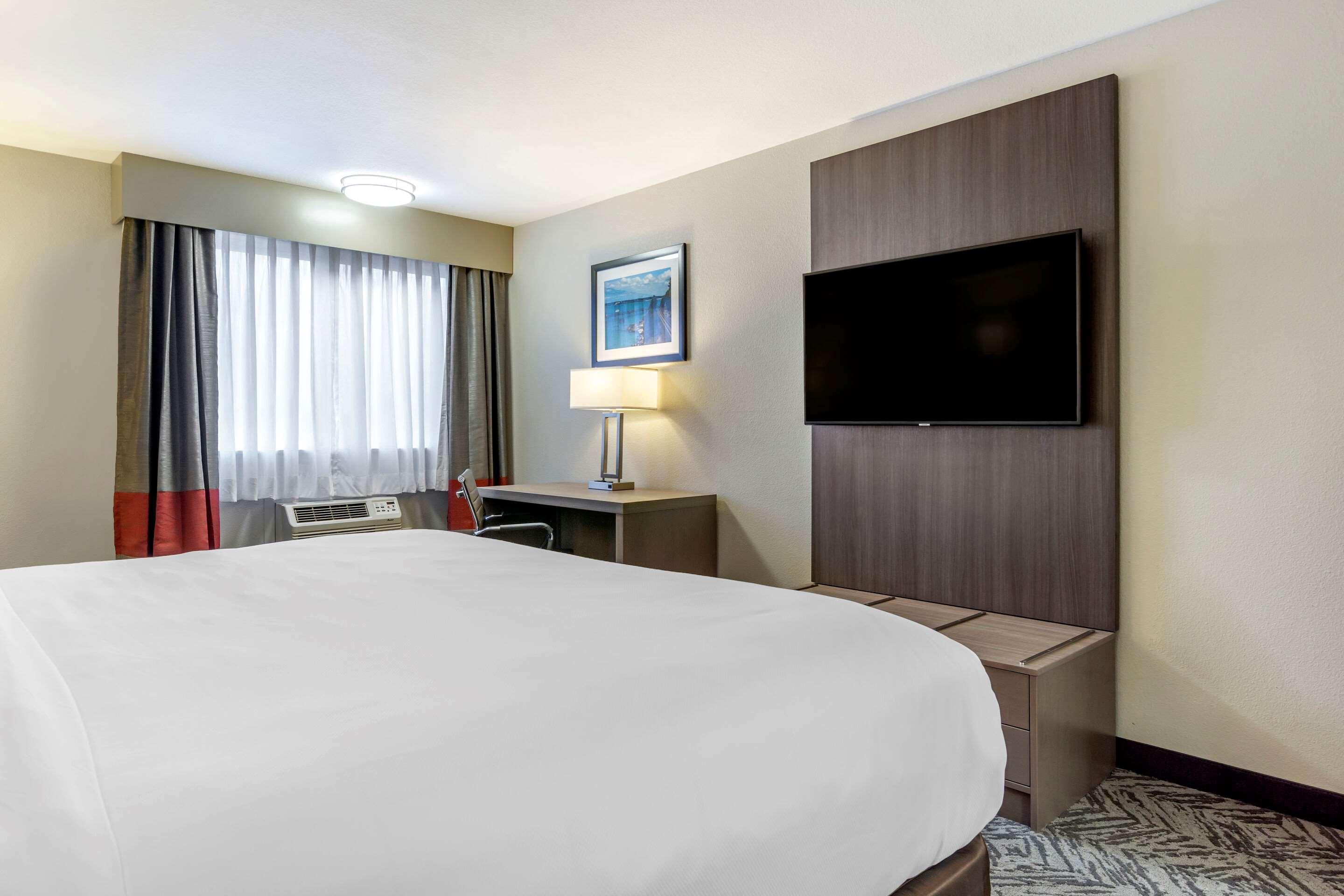 Comfort Inn & Suites Pacific - Auburn Экстерьер фото