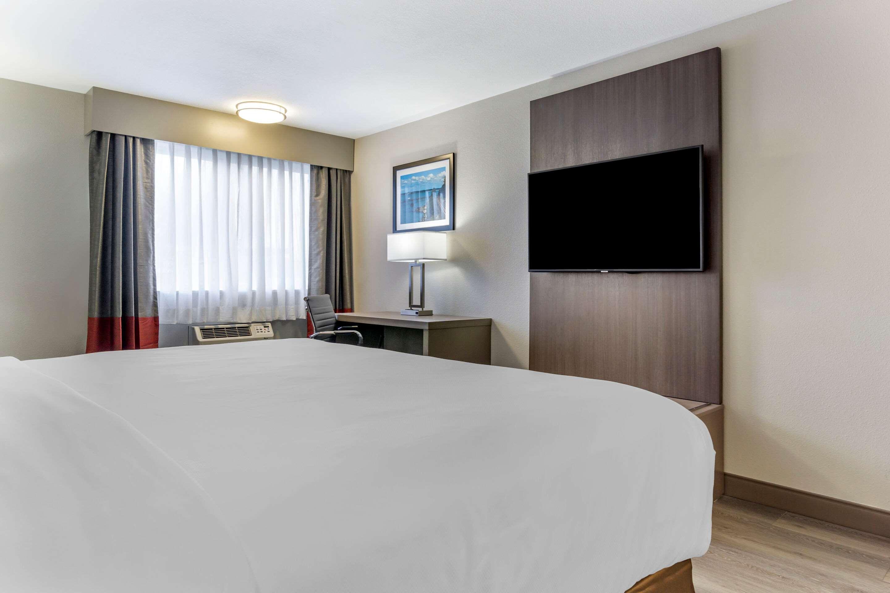 Comfort Inn & Suites Pacific - Auburn Экстерьер фото