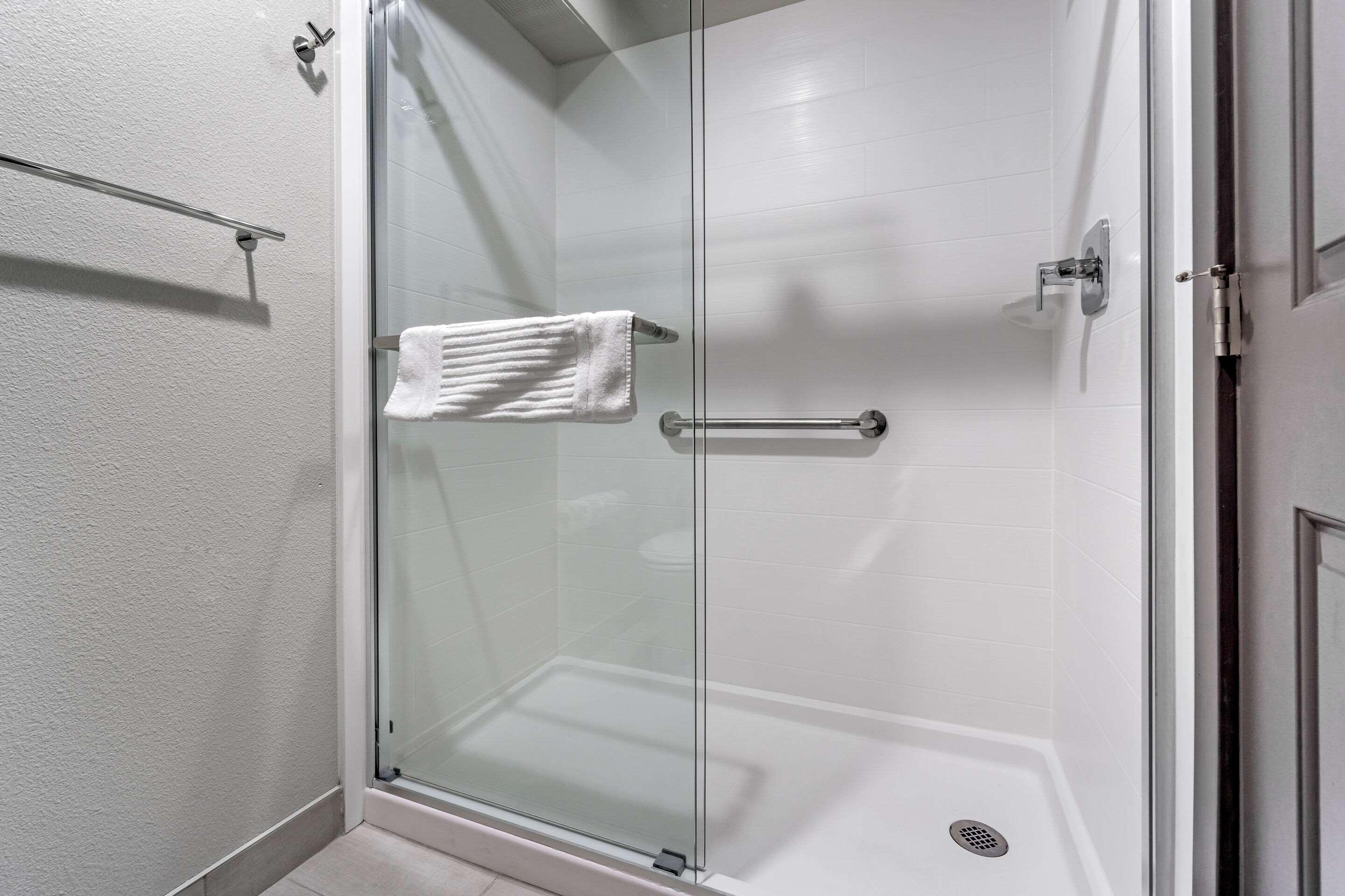 Comfort Inn & Suites Pacific - Auburn Экстерьер фото