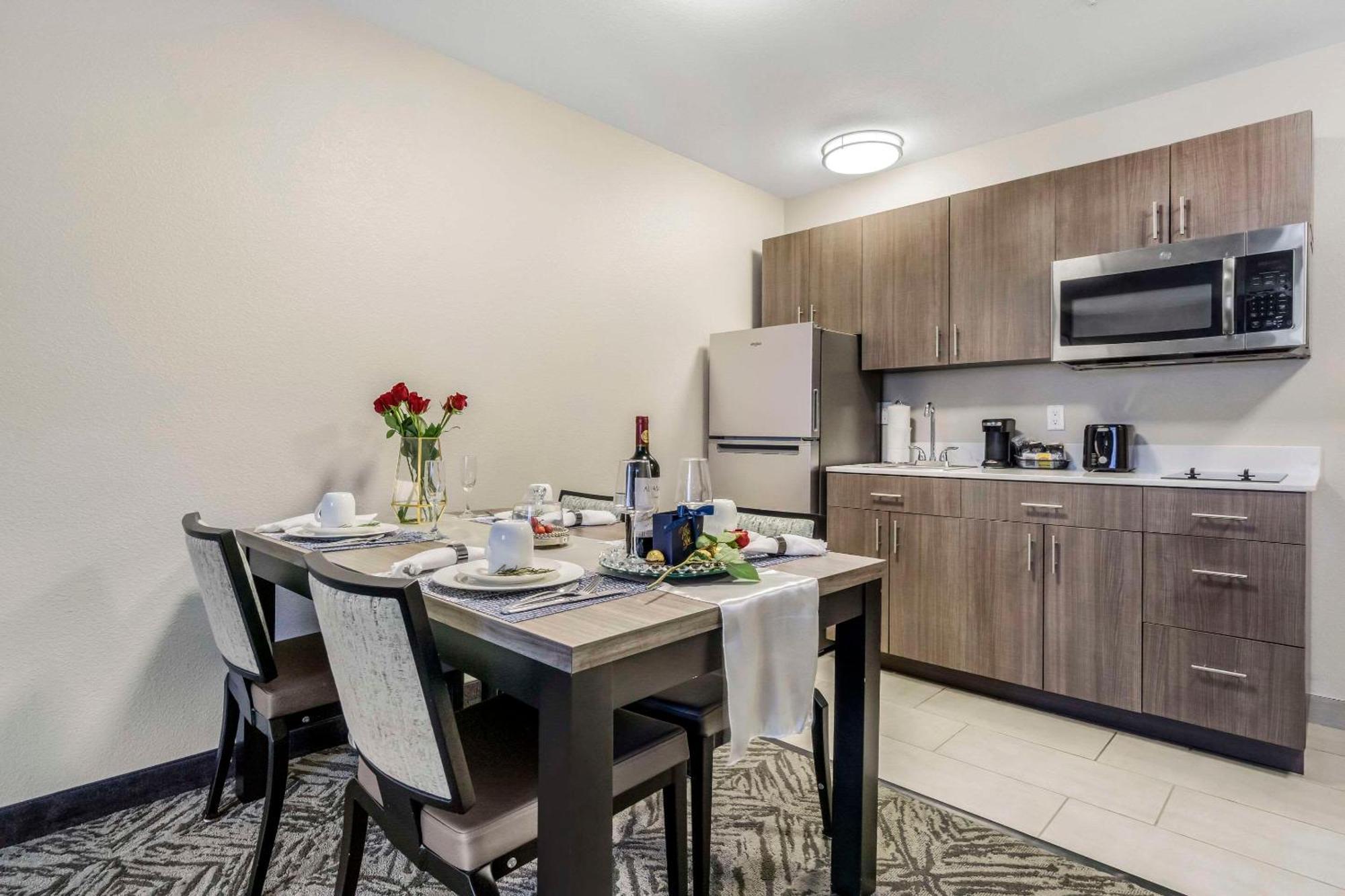 Comfort Inn & Suites Pacific - Auburn Экстерьер фото